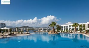 Как Le Meridien выделяется среди отелей Бодрума?