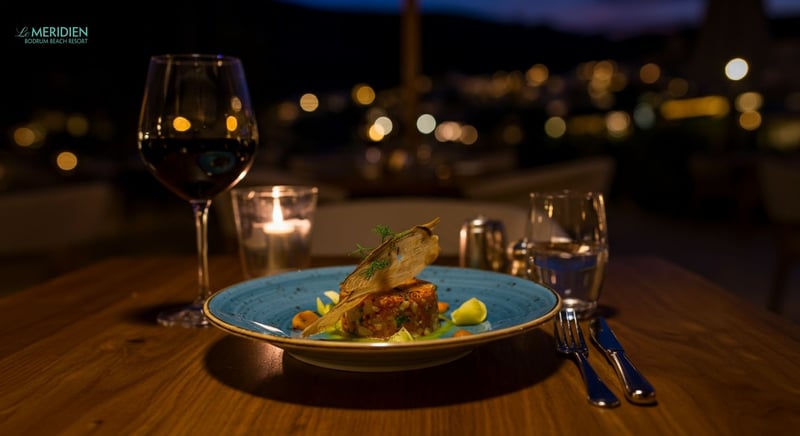 Bodrum'da deniz manzaralı lüks restoran deneyimi