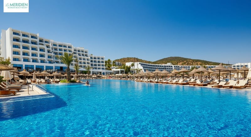 Deniz manzaralı odalarla unutulmaz tatil