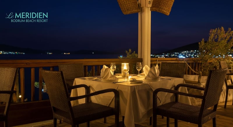 Deniz manzaralı gurme deneyim: Le Meridien