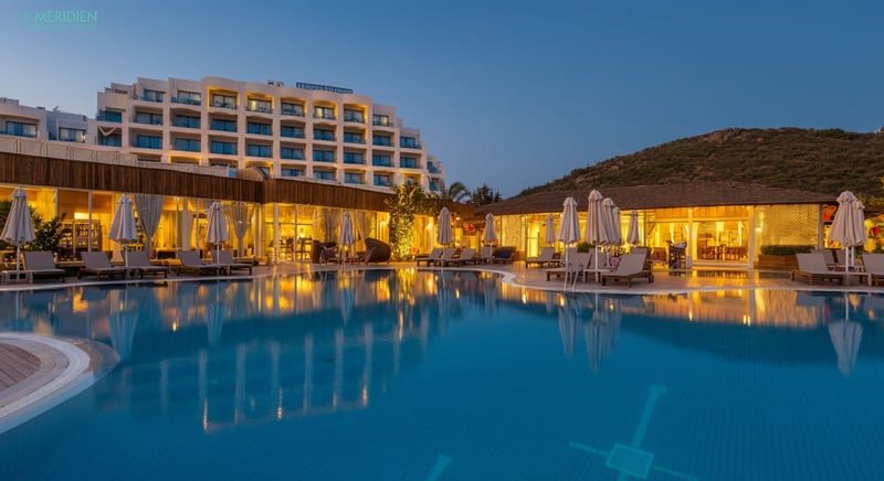 Преимущества расположения: Le Meridien у моря