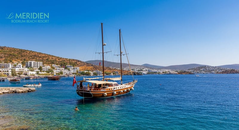 Bodrum travel experiences: beaches and ancient sites