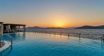 Lagoon Deniz Suyu Havuzu: Bodrum'da Eşsiz Bir Deneyim
