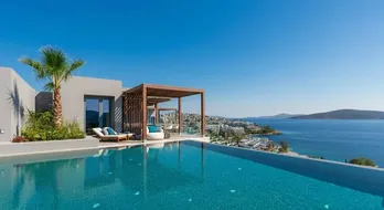 Роскошные резиденции: Уникальная жизнь в Le Méridien Bodrum с панорамным видом на Эгейское море