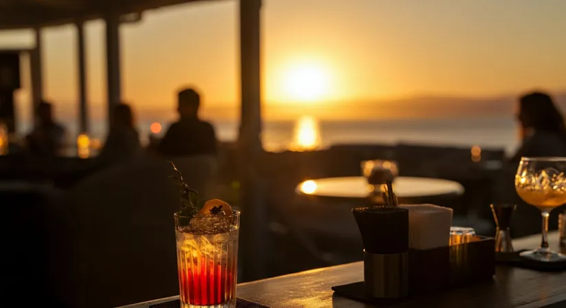 Romantic seaside bars for dates